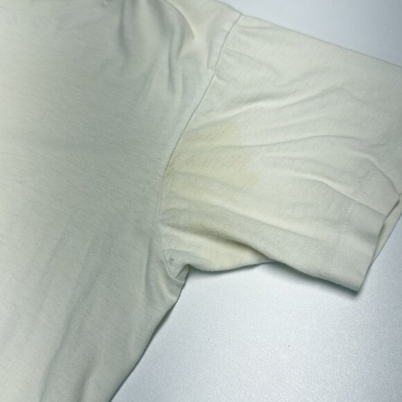 Vintage Tokyo Disneyland T Shirt White Winnie The Pooh Medium 20.5x25.5 - Picture 5 of 13